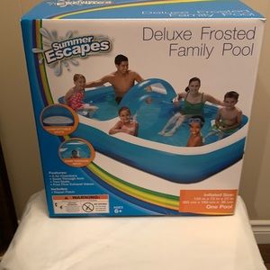 New Deluxe Frosted Family Pool